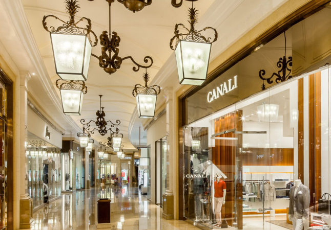 Shoppes at Four Seasons