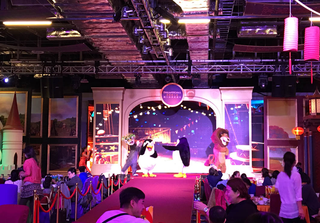 Dreamworks Experience Sands Cotai Macau: Characters on Stage