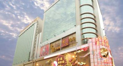 Casino Golden Dragon: exterior view