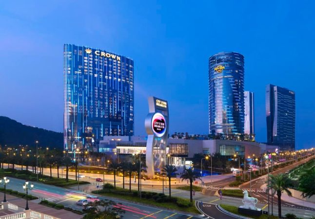 City of Dreams: Exterior